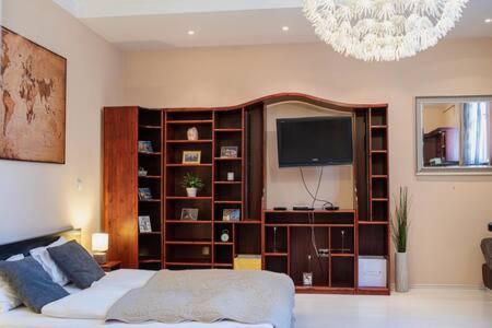 Charming Flat In The Center Apartment Budapest Bagian luar foto